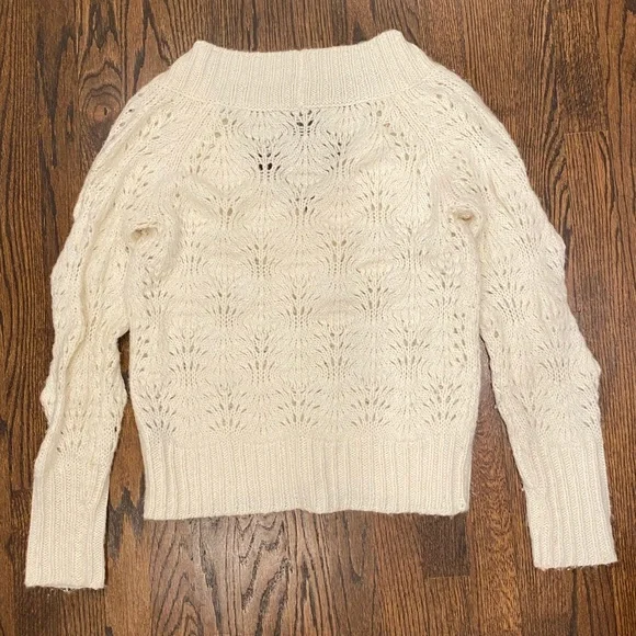 Deep v-neck knit sweater - Picture 2 of 4